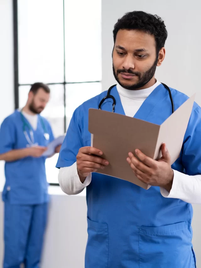 nurses-getting-ready-work-day